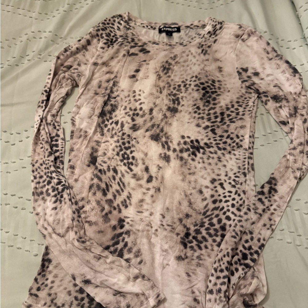 Express Women's Leopard Print Long Sleeve Top - Black and Cream